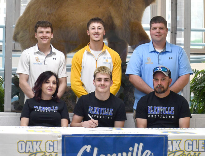 Oak Glen's Wolanski to wrestle at Glenville